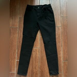 AEO Hi Rise Black Jegging